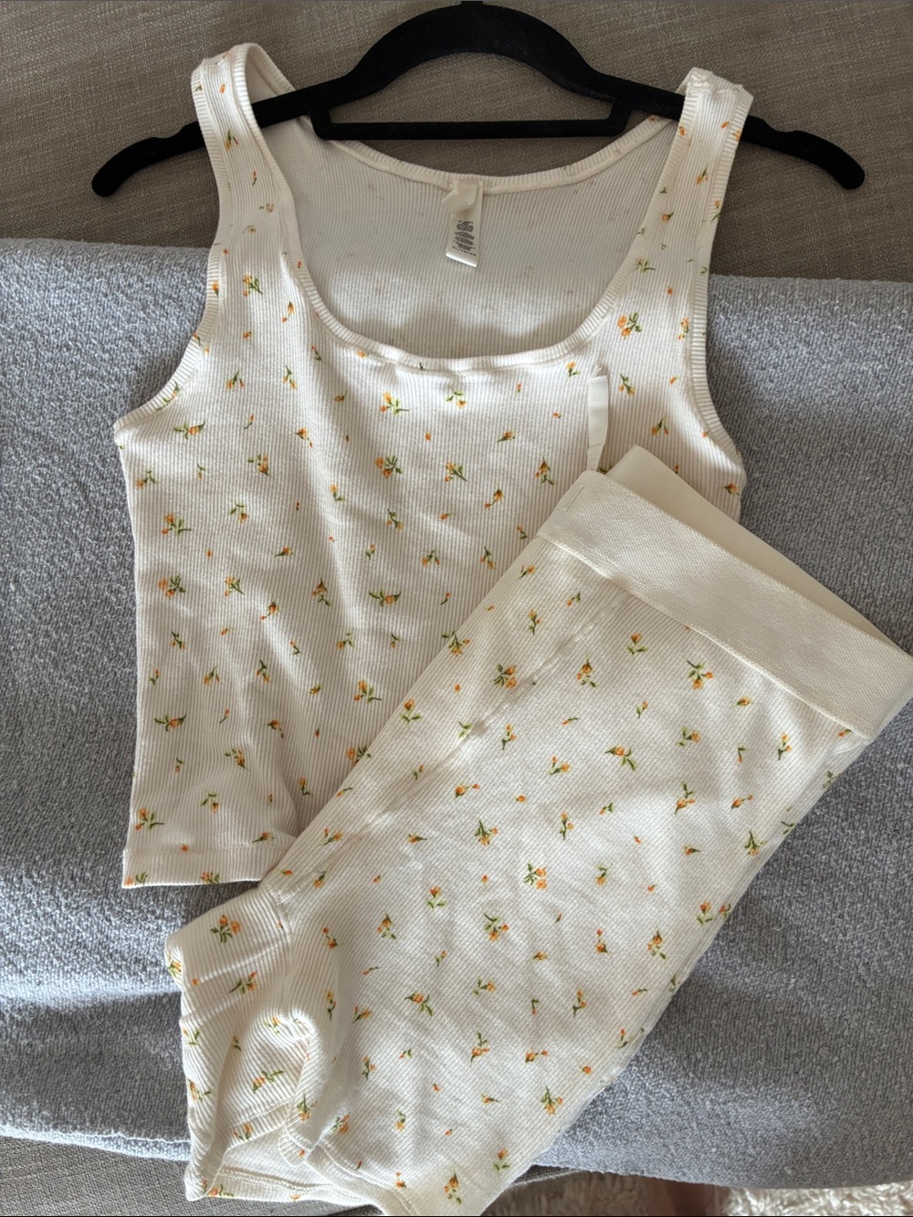 Skims sleep set 
Size L